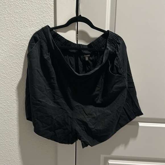 High waisted pull on shorts - Picture 1 of 3